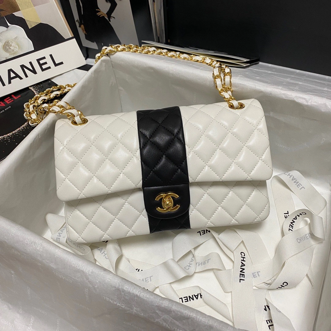 ModernLook CHANEL CHANELASSIC HANDBAG 611 - Image 3