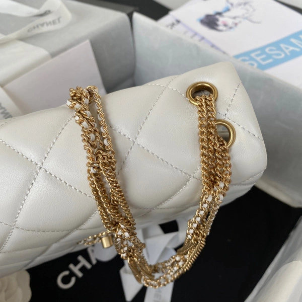 Fashionable CHANEL SMALL FLAP BAG 434 - Image 6