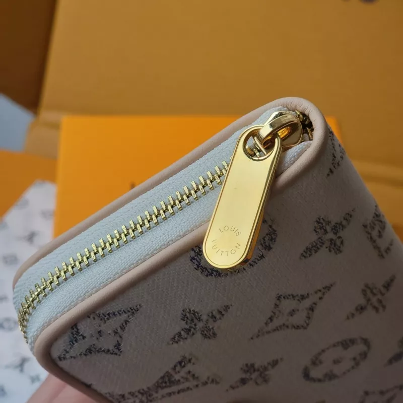 Affordable 1369 Louis Vuitton AAA Quality Card Case - Image 4