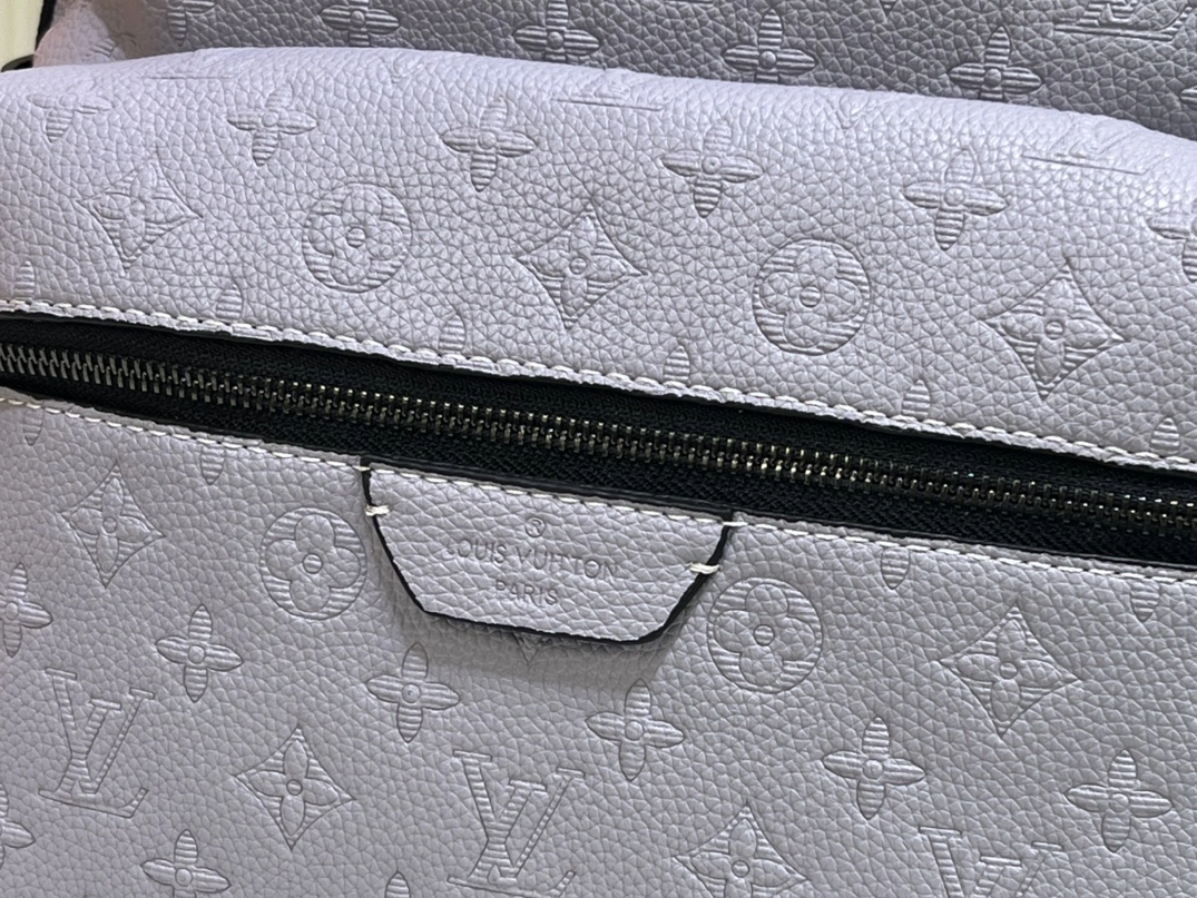 Affordable 7574 Louis Vuitton AAA Quality Backpacks For Unisex - Image 4