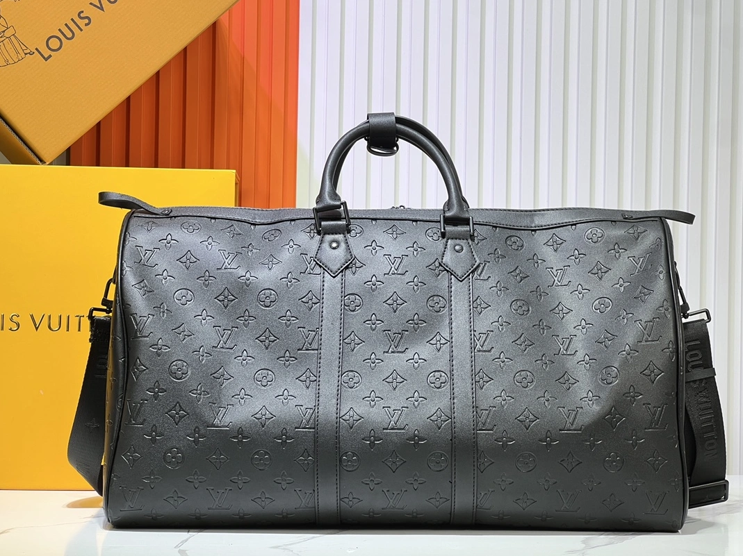 Affordable 7789 Louis Vuitton Travel Bags - Image 4