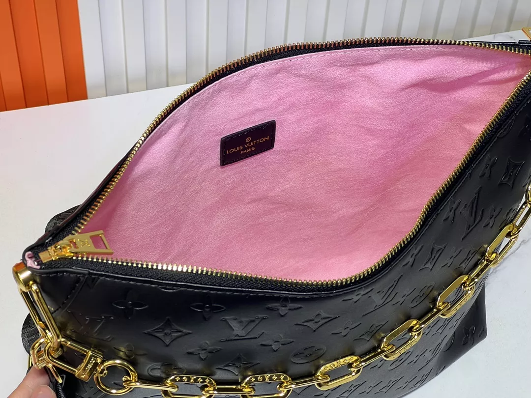 BestValue 5730 Louis Vuitton AAA Quality Messenger Bags For Women - Image 8