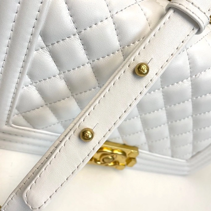 BestValue 6360 Chanel AAA Quality Messenger Bags For Women - Image 4