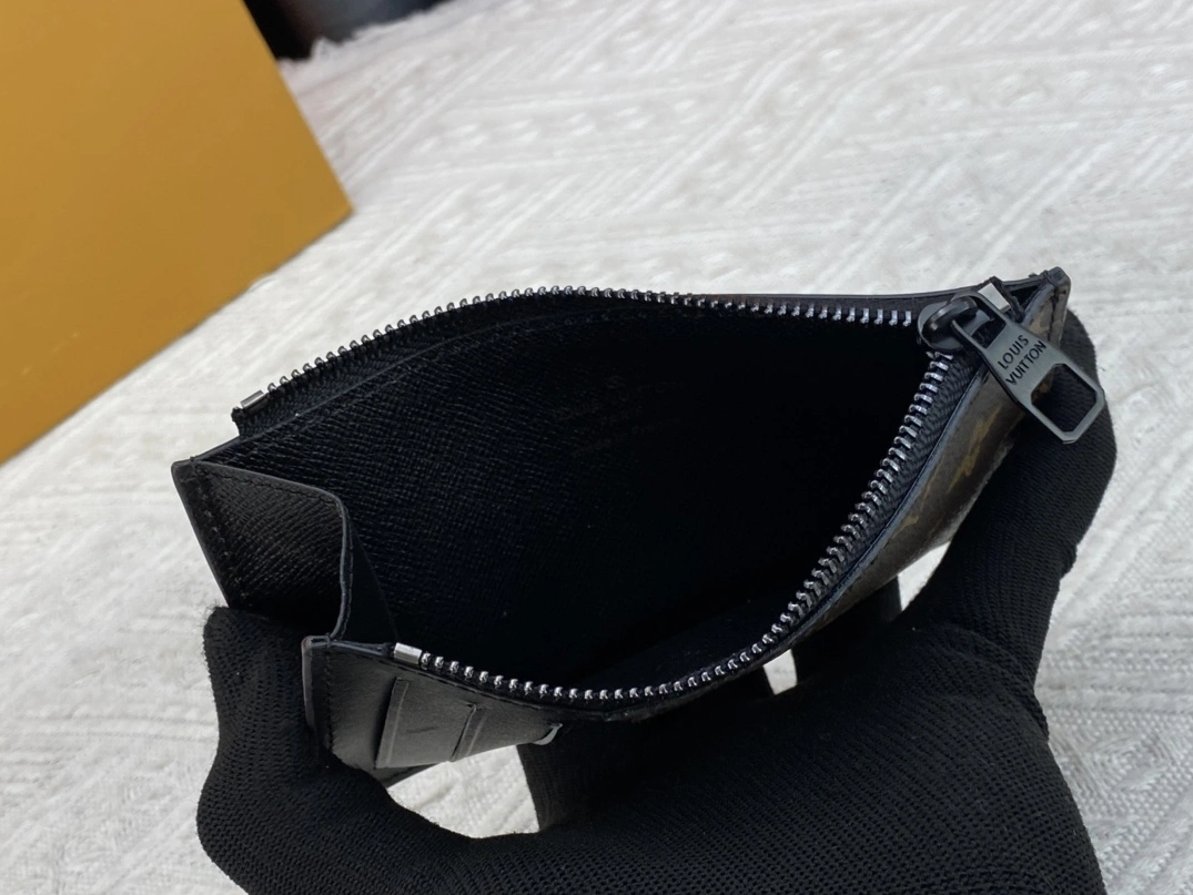 Bright 1313 Louis Vuitton AAA Quality Card Case For Unisex - Image 7