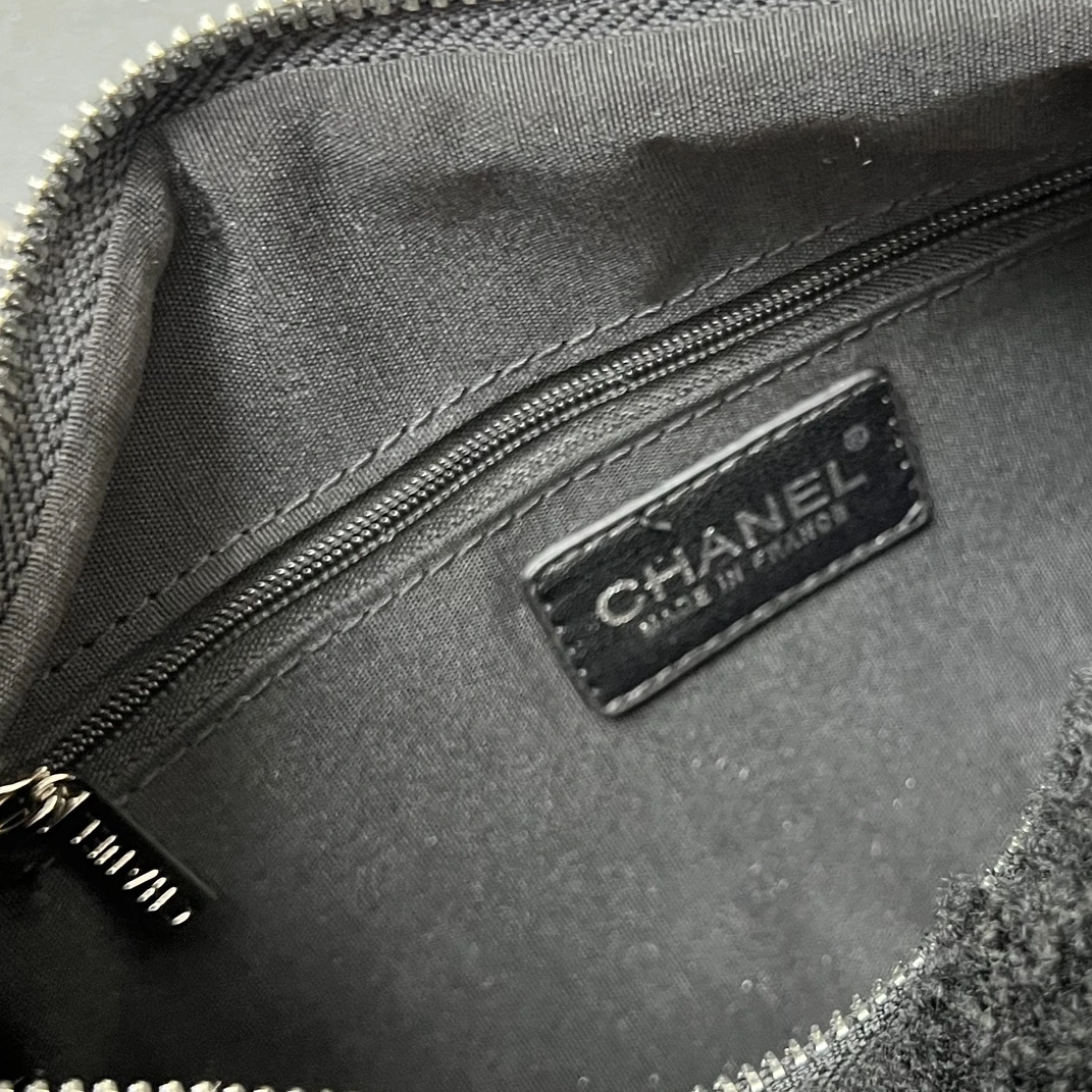 Chanel AAA Quality Messenger Bags For Women Bold 3375 - Image 8