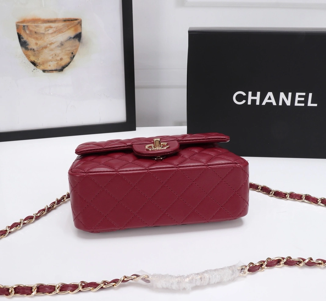 Chanel AAA Quality Messenger Bags For Women EasyMatch 8429