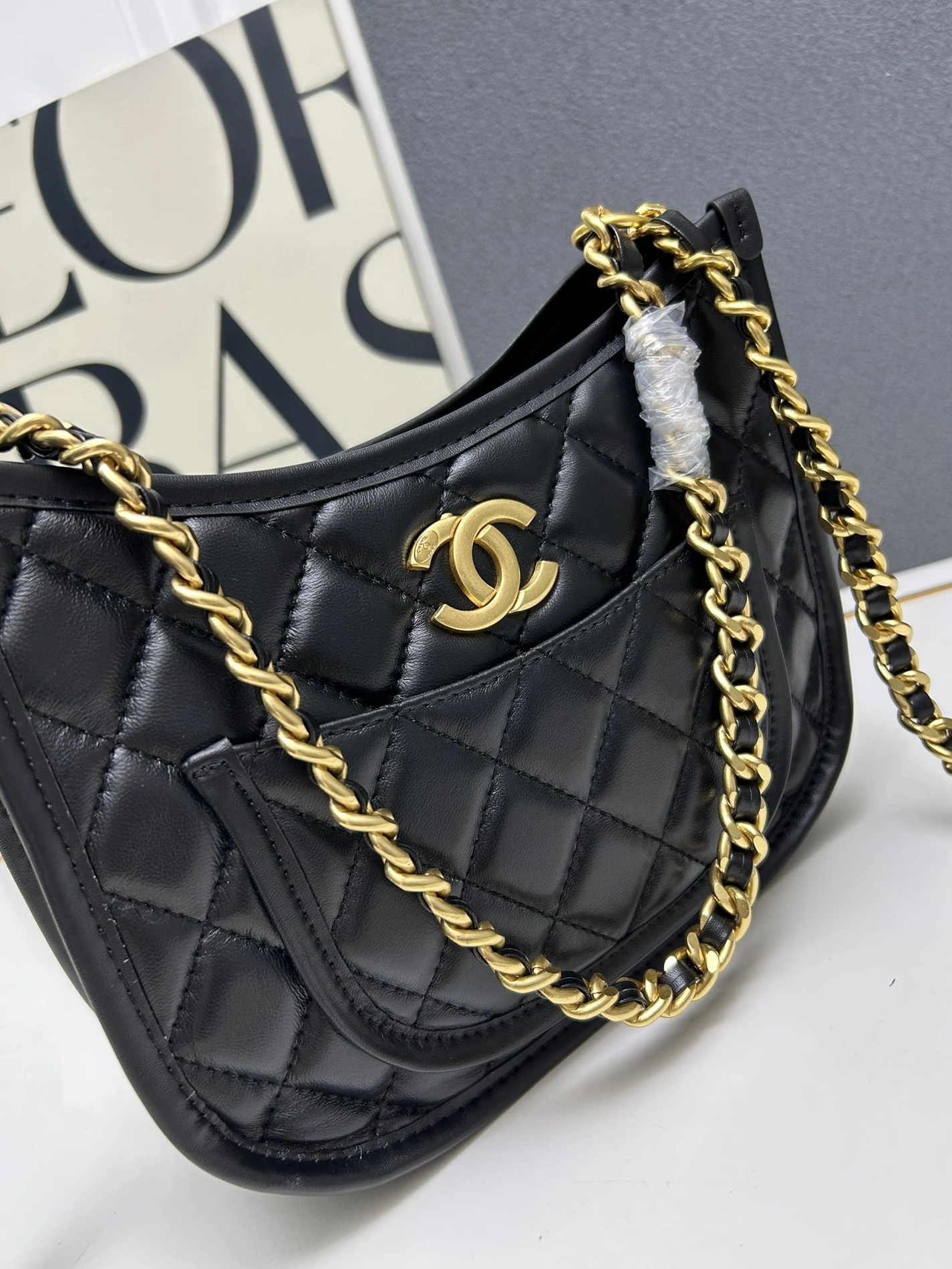 Chanel AAA Quality Messenger Bags For Women Sophisticated 166 - Image 4