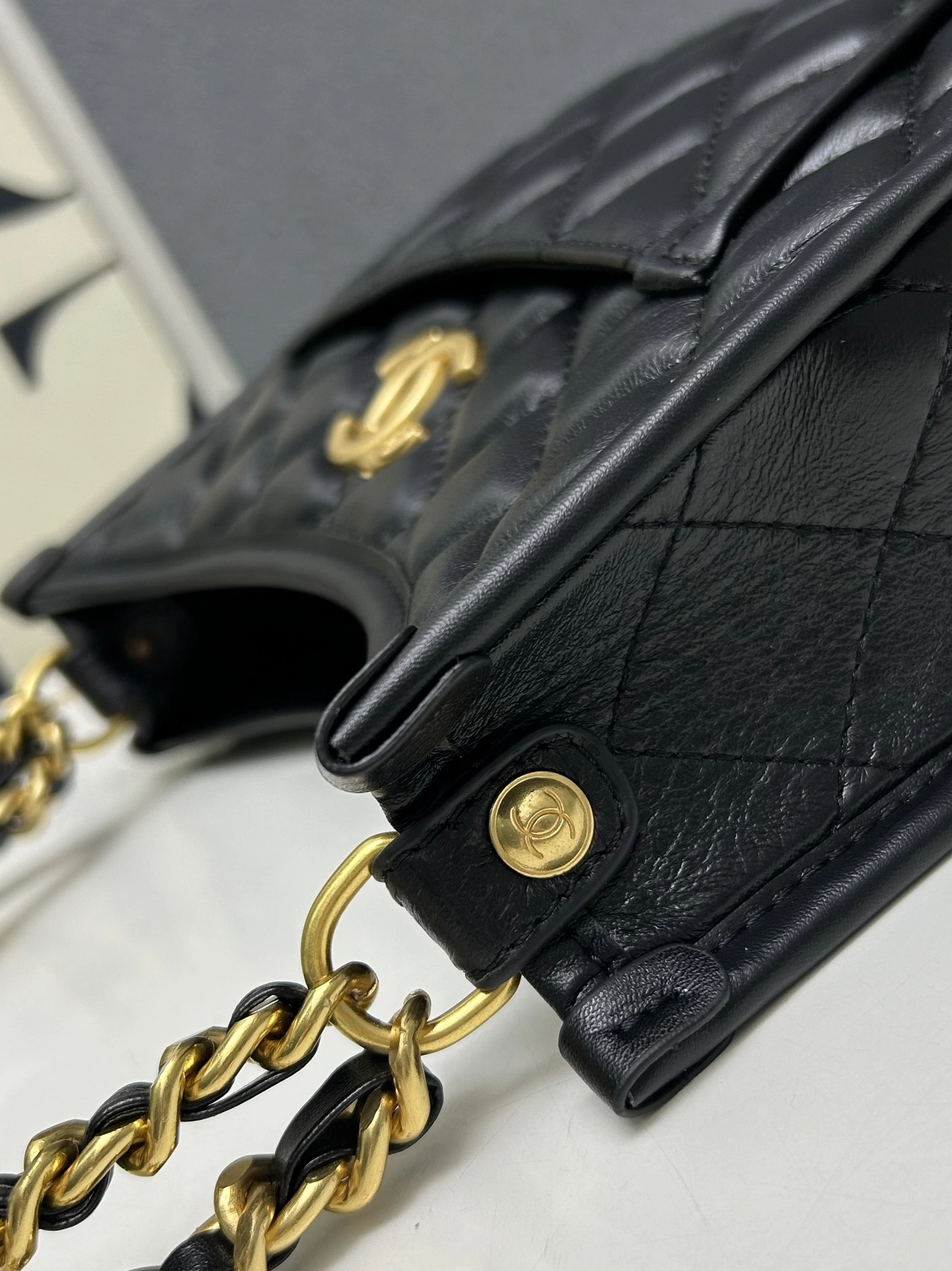 Chanel AAA Quality Messenger Bags For Women Sophisticated 166 - Image 6