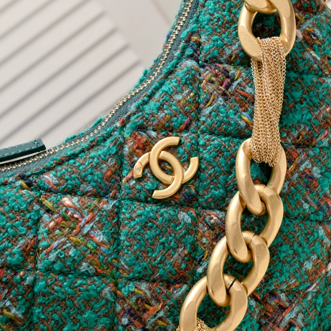 Chanel AAA Quality Messenger Bags For Women Versatile 927 - Image 5