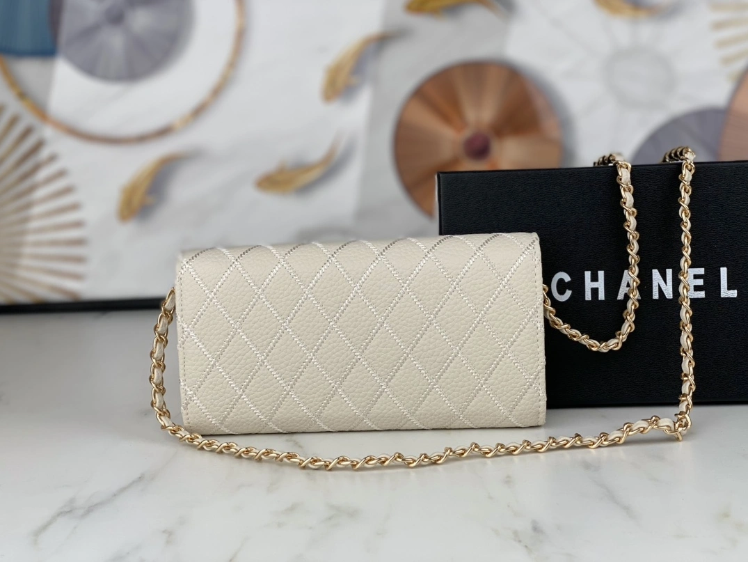Chanel AAA Quality Wallets For Women Vibrant 8465