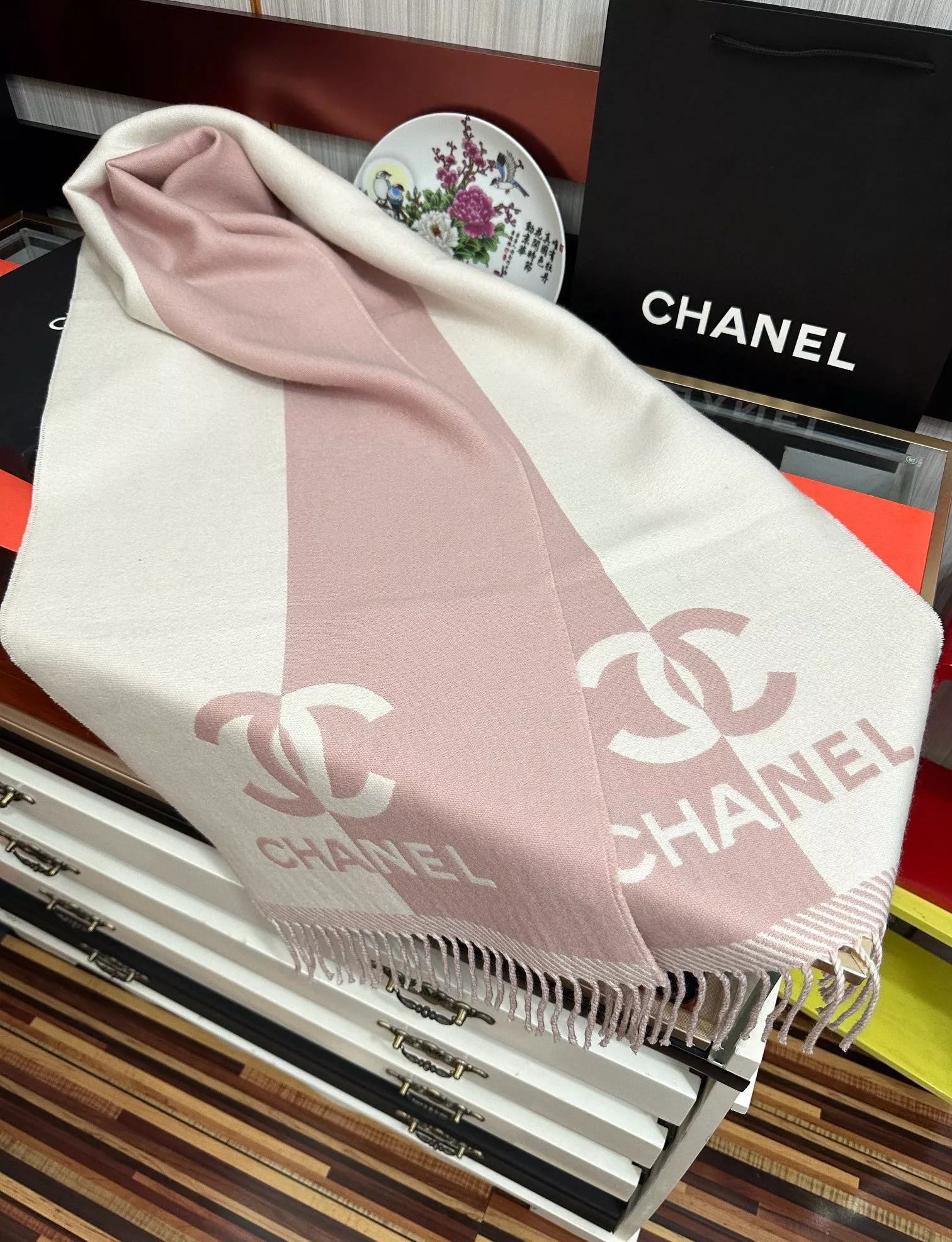 Chanel Scarves For Women Durable 3573 - Image 3