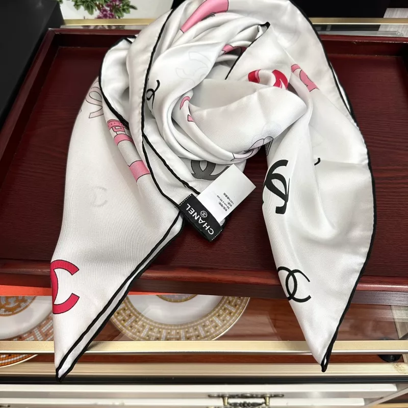 Chanel Silk Squares Resilient 8145 - Image 4