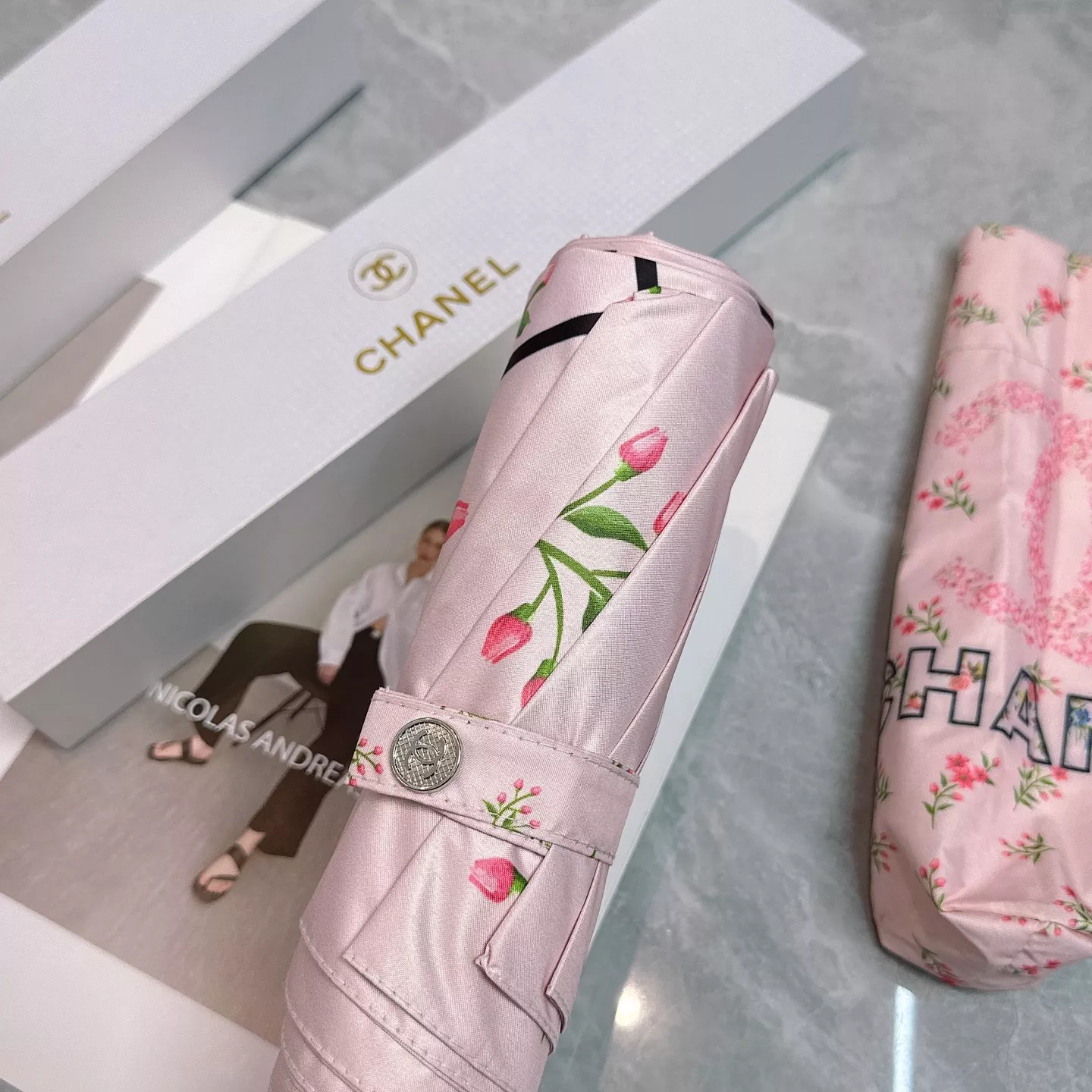 Chanel Umbrellas Practical 4036 - Image 7