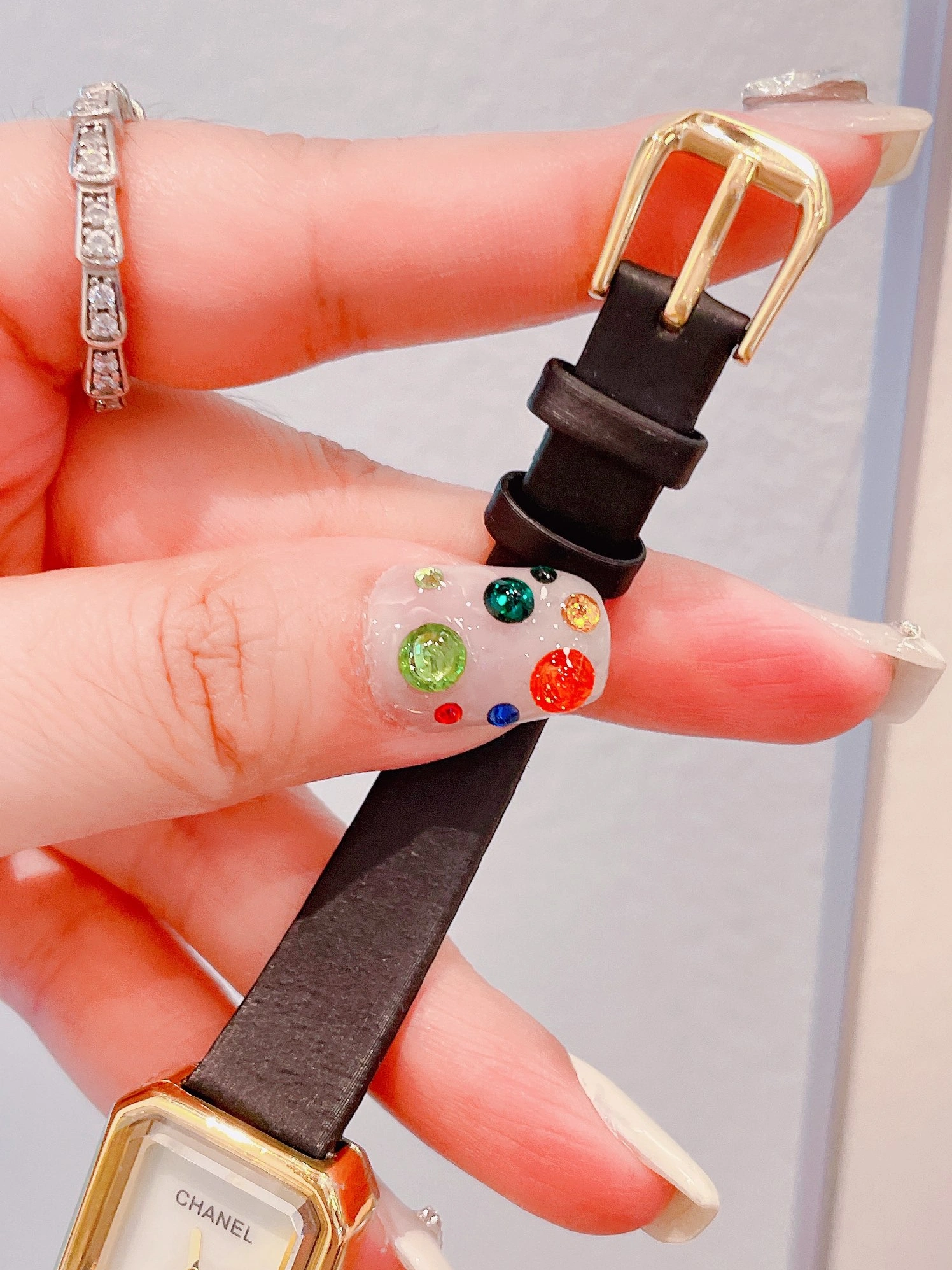 Chanel Watches For Women Minimalist 9504 - Image 4