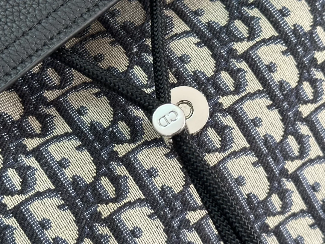 Christian Dior AAA Man Backpacks Comfortable 4657 - Image 6