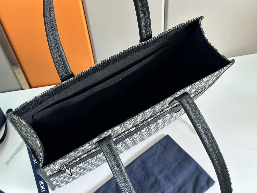 Christian Dior AAA Man Handbags TopPick 9172 - Image 7