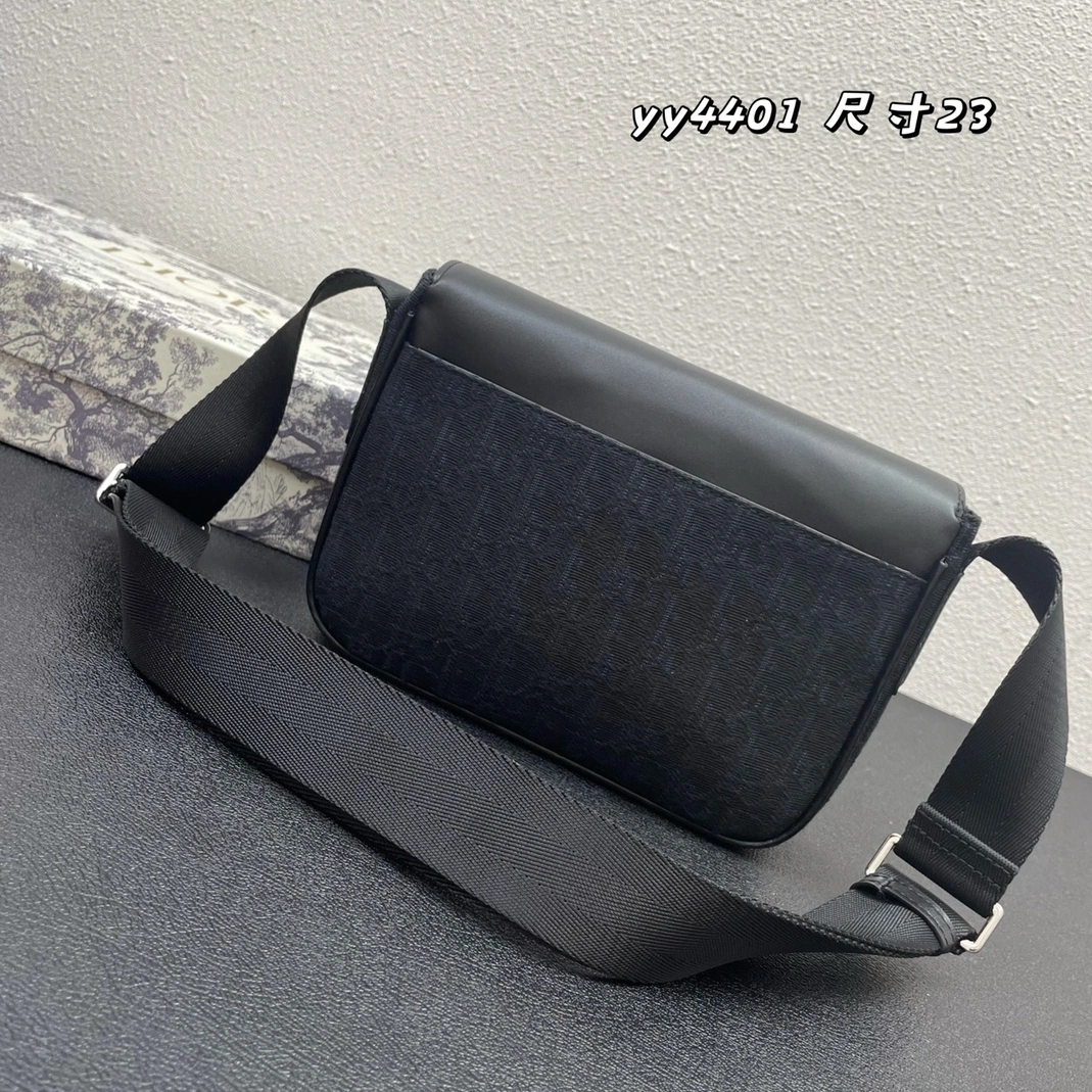 Christian Dior AAA Man Messenger Bags Cozy 3331