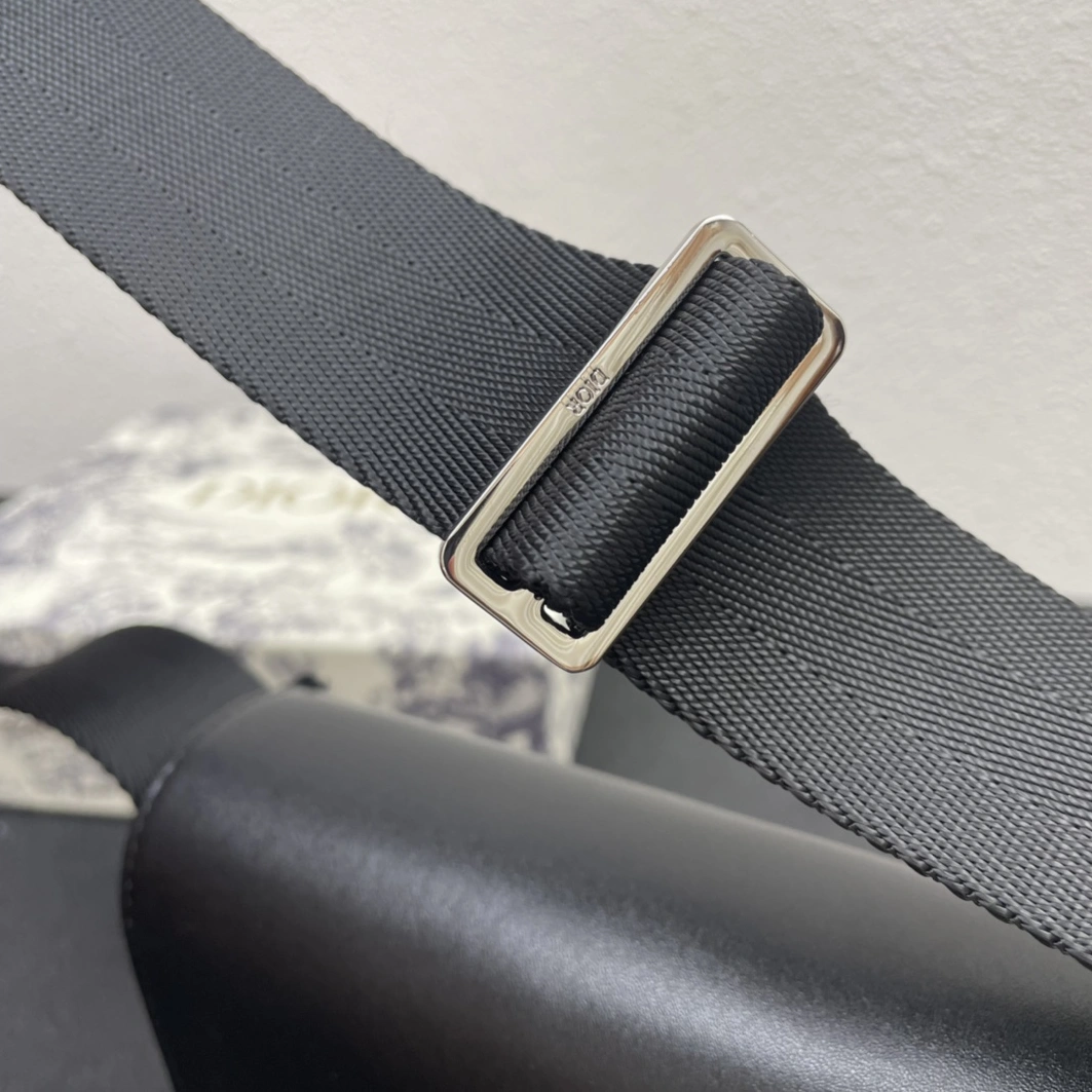 Christian Dior AAA Man Messenger Bags Cozy 3331 - Image 5