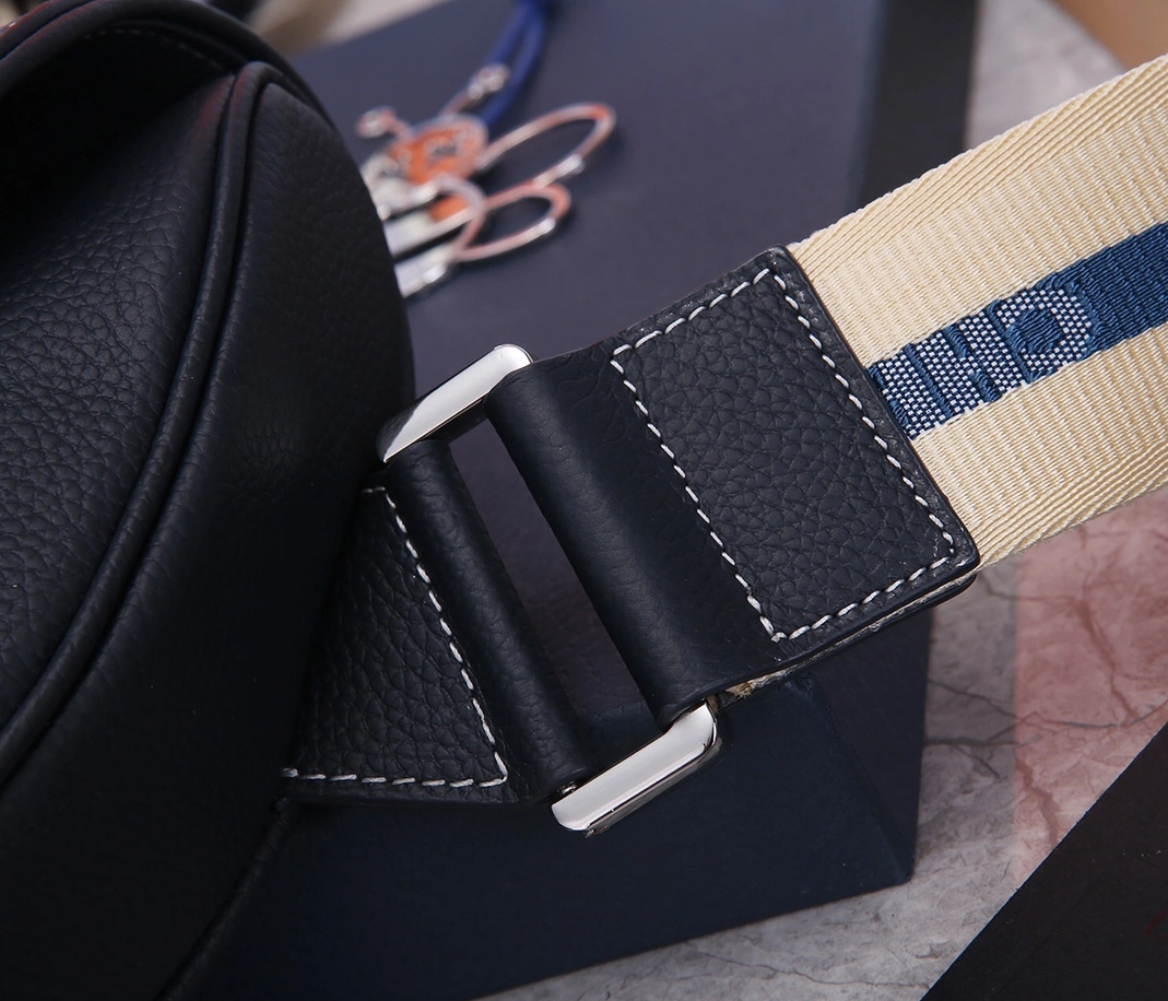 Christian Dior AAA Man Messenger Bags EasyMatch 8946 - Image 6