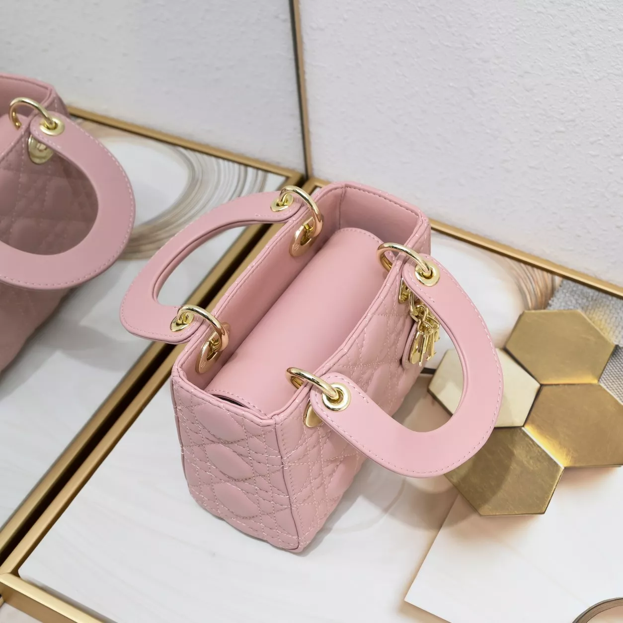 Christian Dior AAA Quality Handbags For Women Breathable 8146 - Image 5