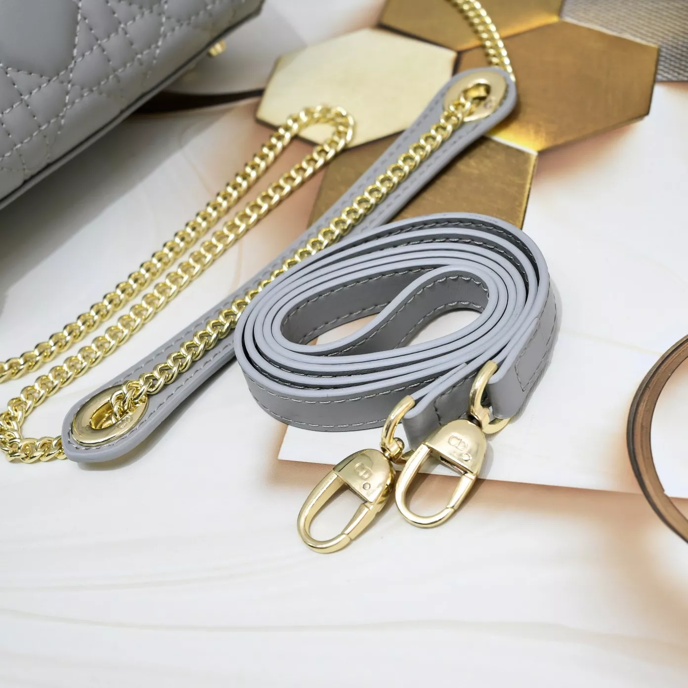 Christian Dior AAA Quality Handbags For Women Trendsetting 6084 - Image 8