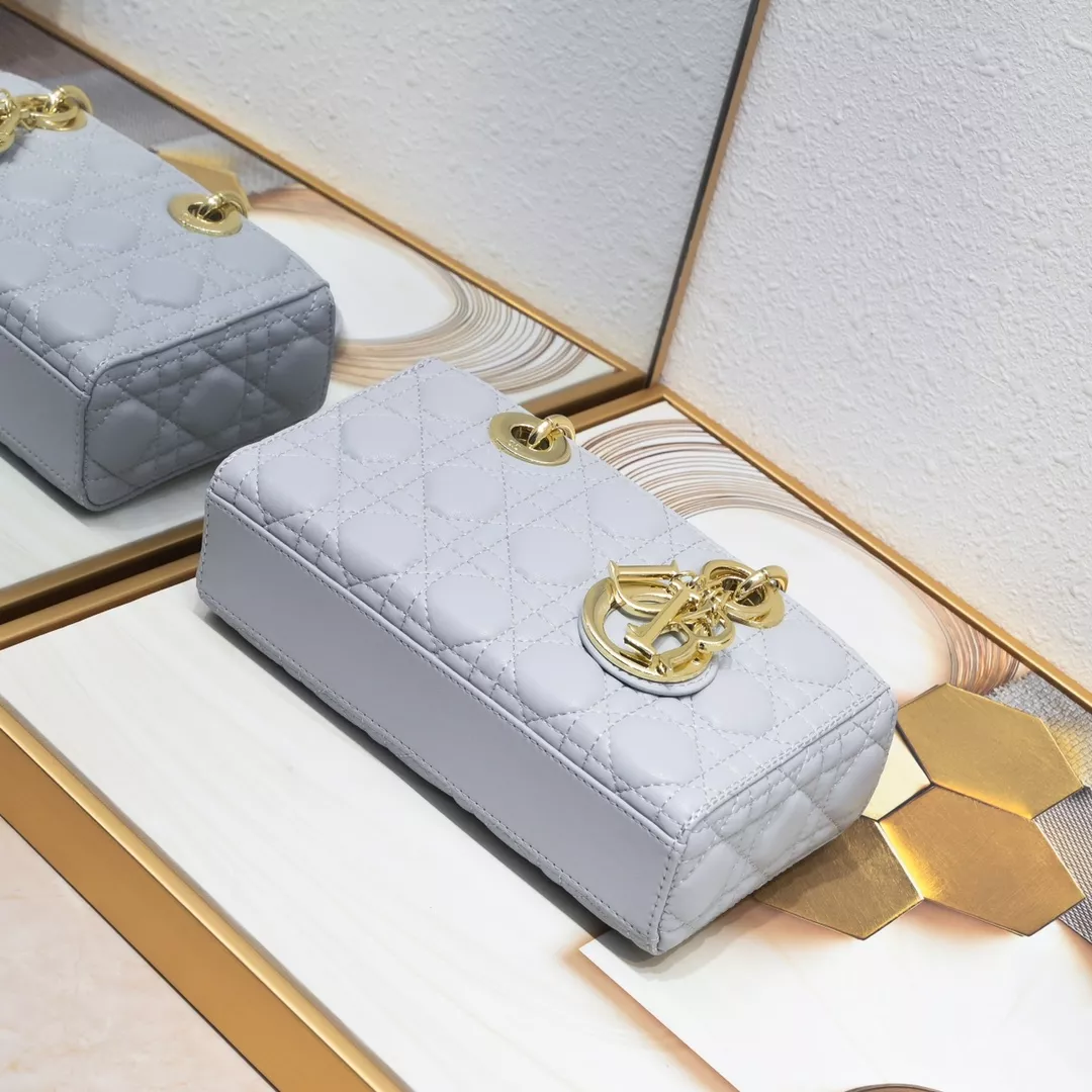 Christian Dior AAA Quality Handbags For Women Versatile 6526 - Image 4