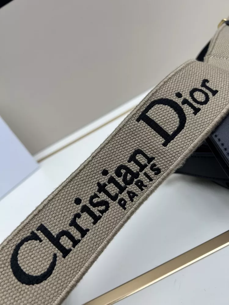 Christian Dior AAA Quality Messenger Bags For Women Lightweight 1687 - Image 6