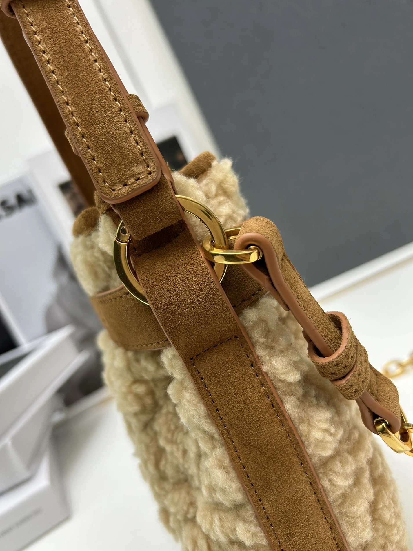 Christian Dior AAA Quality Messenger Bags For Women Trendy 4909 - Image 5