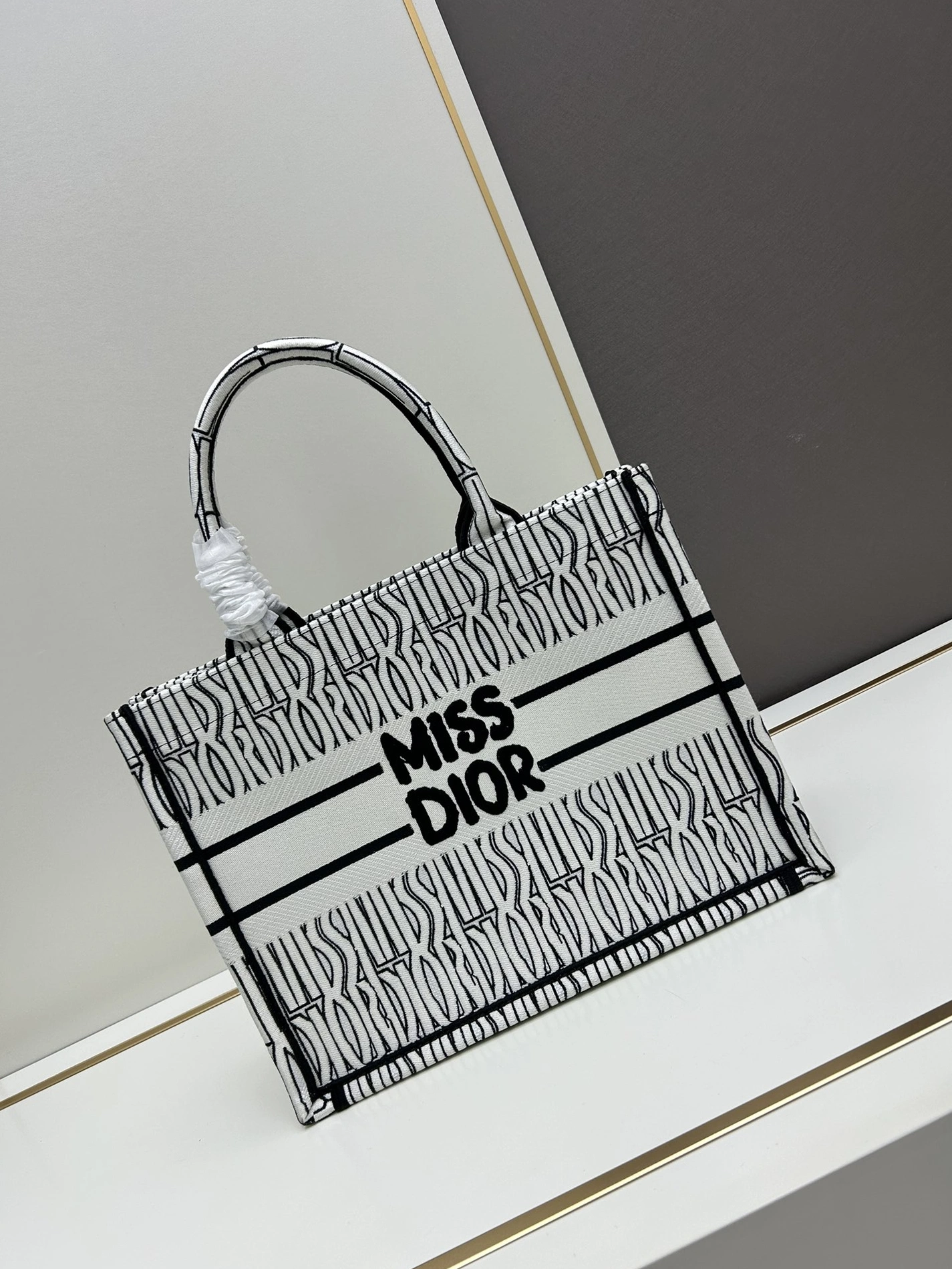 Christian Dior AAA Quality Tote-Handbags For Women Flexible 3926 - Image 3