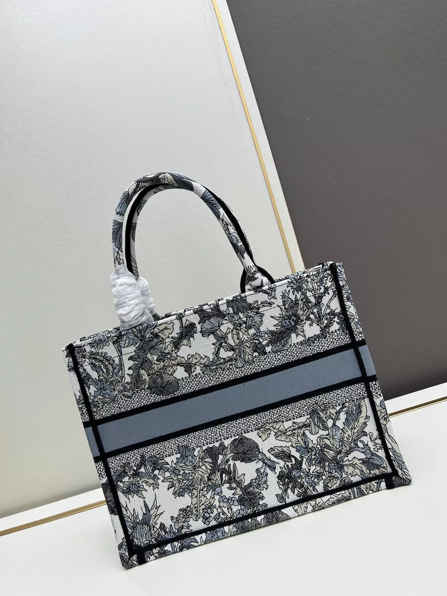 Christian Dior AAA Quality Tote-Handbags For Women GoodFit 167 - Image 3