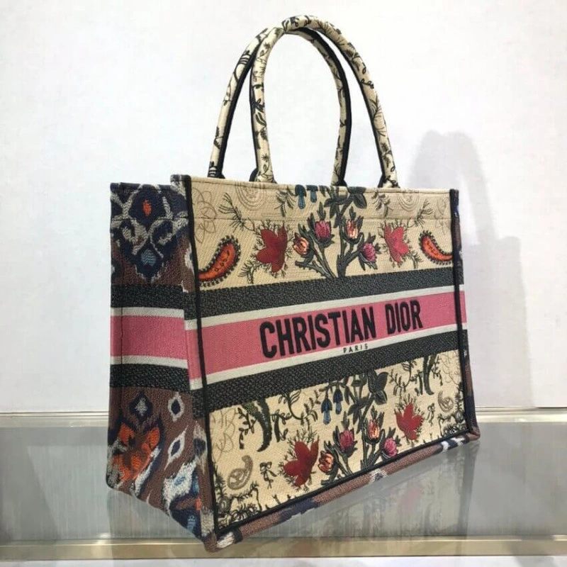 The Dior B Christian Dior Small Book Tote Broderie Flowers Multicolore - Image 3