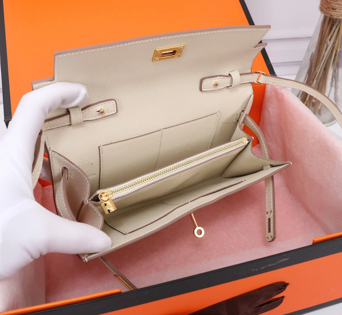 Classic 5796 Hermes AAA Quality Messenger Bags For Women - Image 7