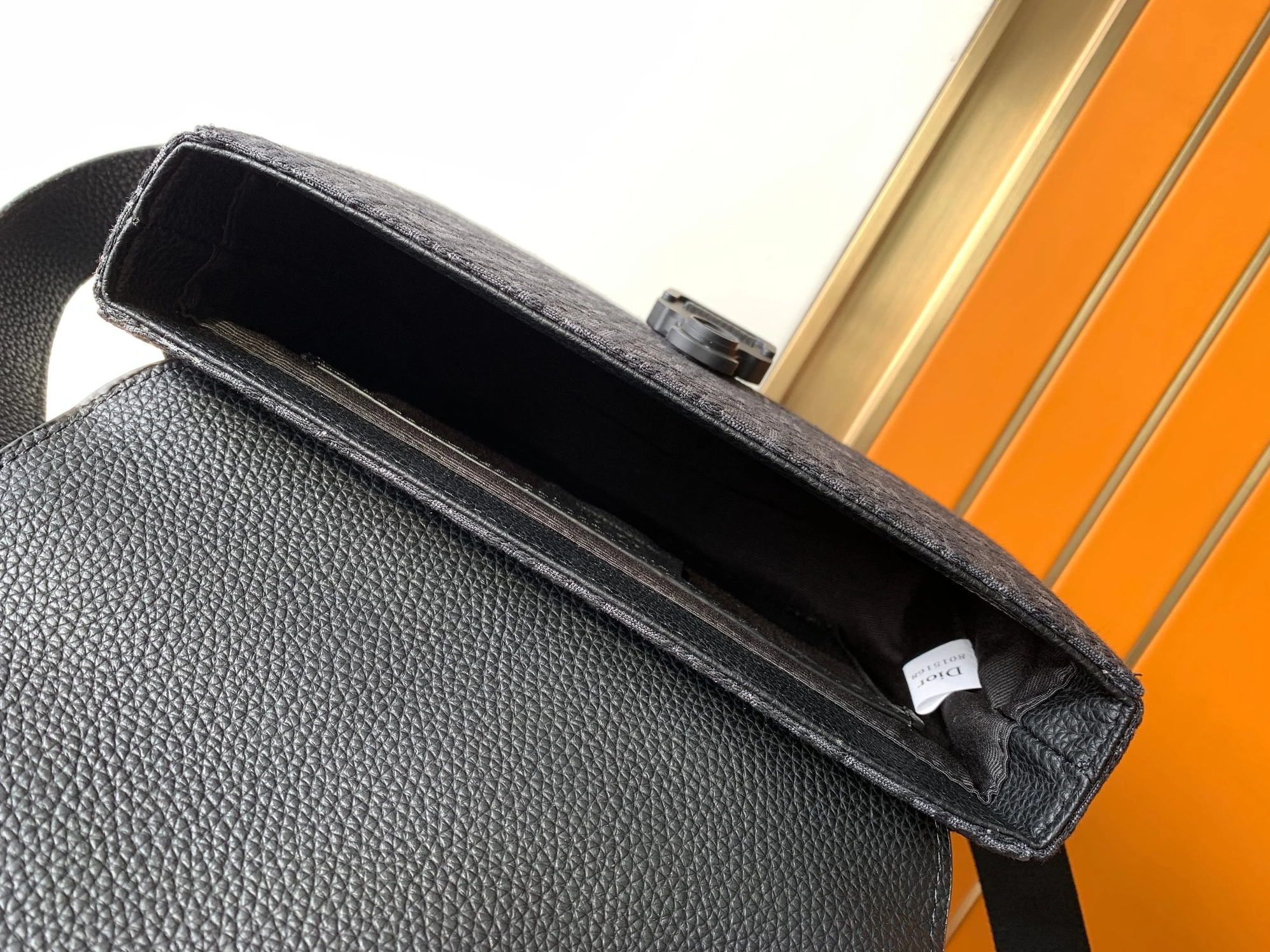 Classic 6935 Christian Dior AAA Man Messenger Bags - Image 7