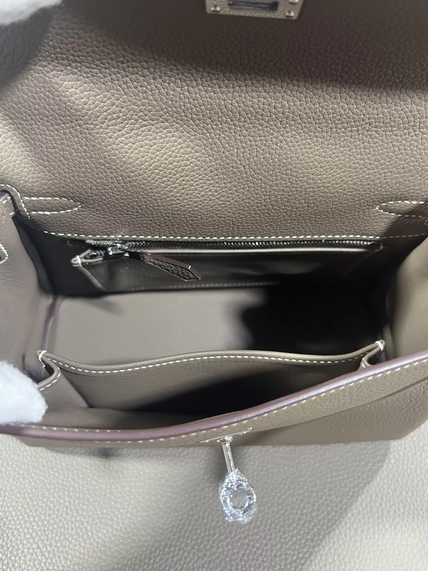 Comfortable 224 Hermes AAA Quality Handbags For Women - Image 7