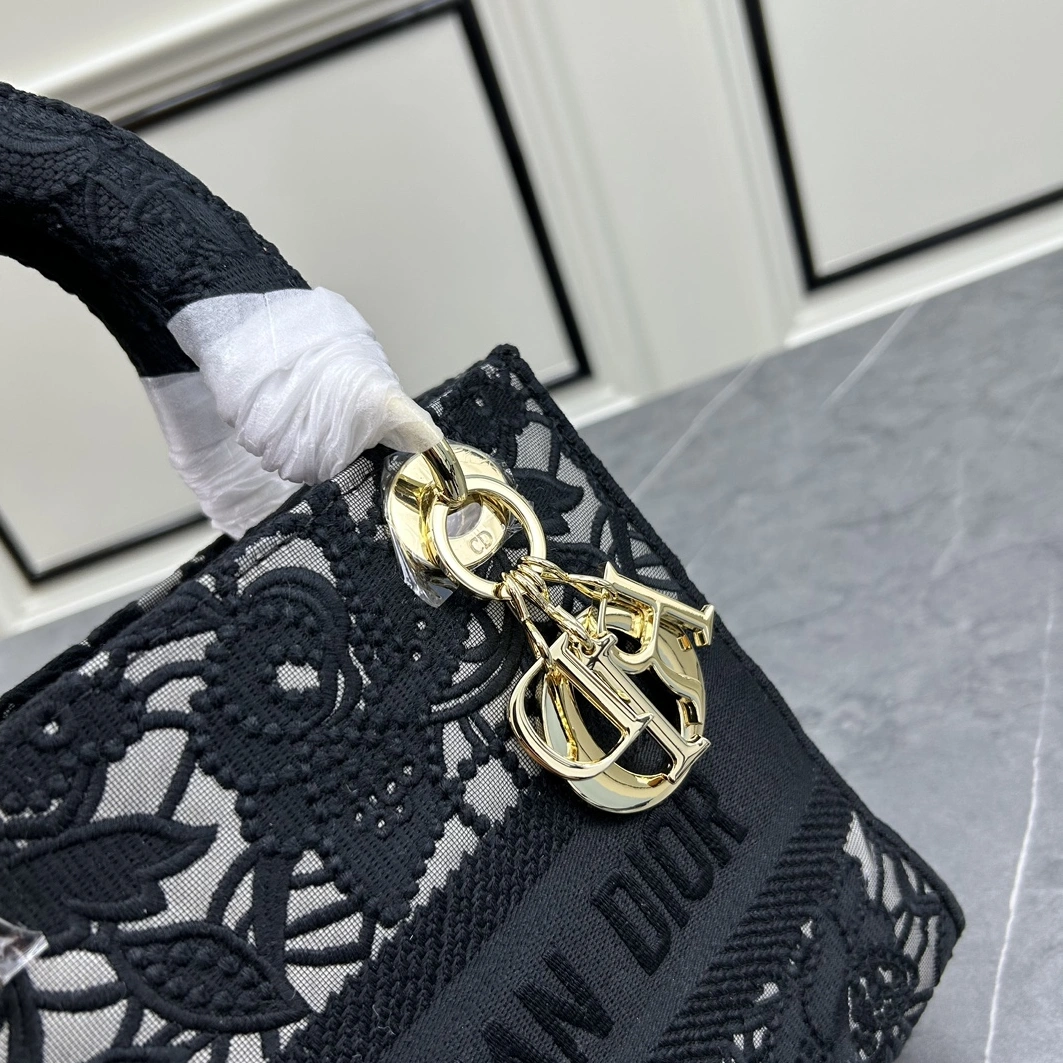 Comfortable 3430 Christian Dior AAA Quality Handbags For Women - Image 4