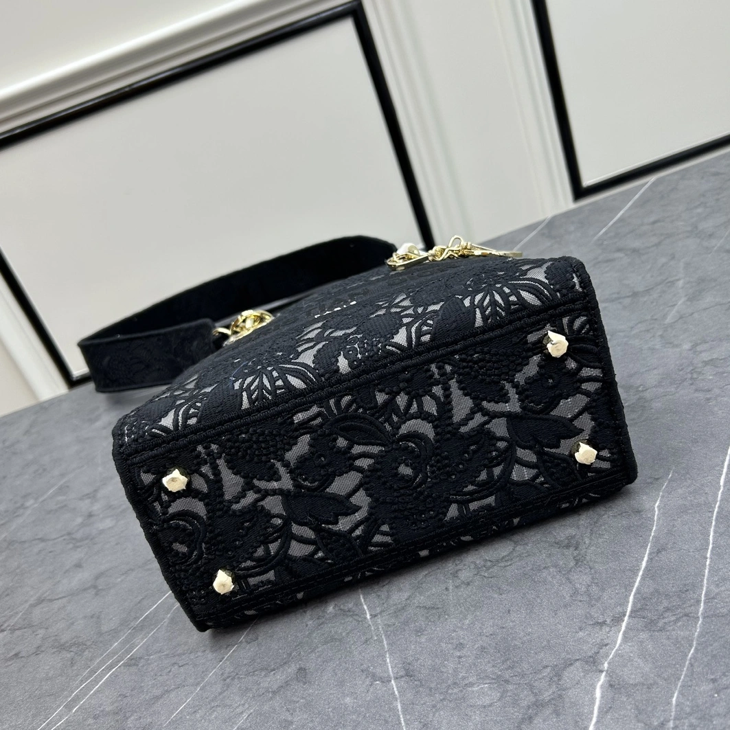 Comfortable 3430 Christian Dior AAA Quality Handbags For Women - Image 5