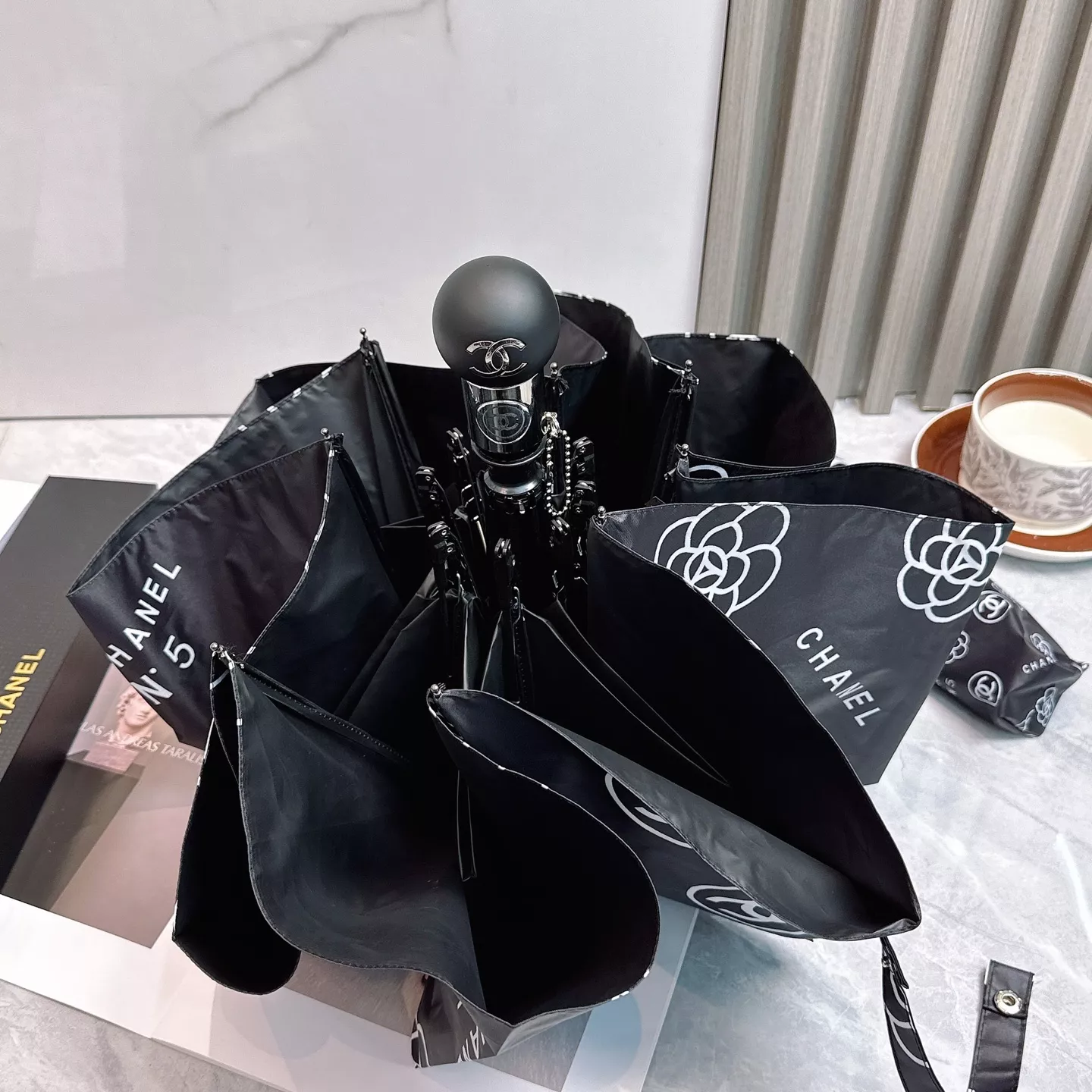 Comfortable 5629 Chanel Umbrellas - Image 5