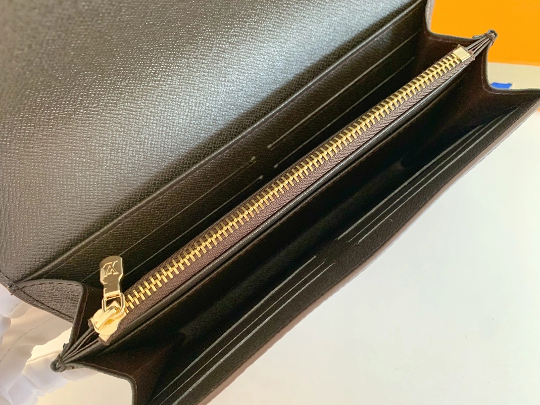 Comfortable 5633 Louis Vuitton LV Wallets In Coffee For Women - Image 4