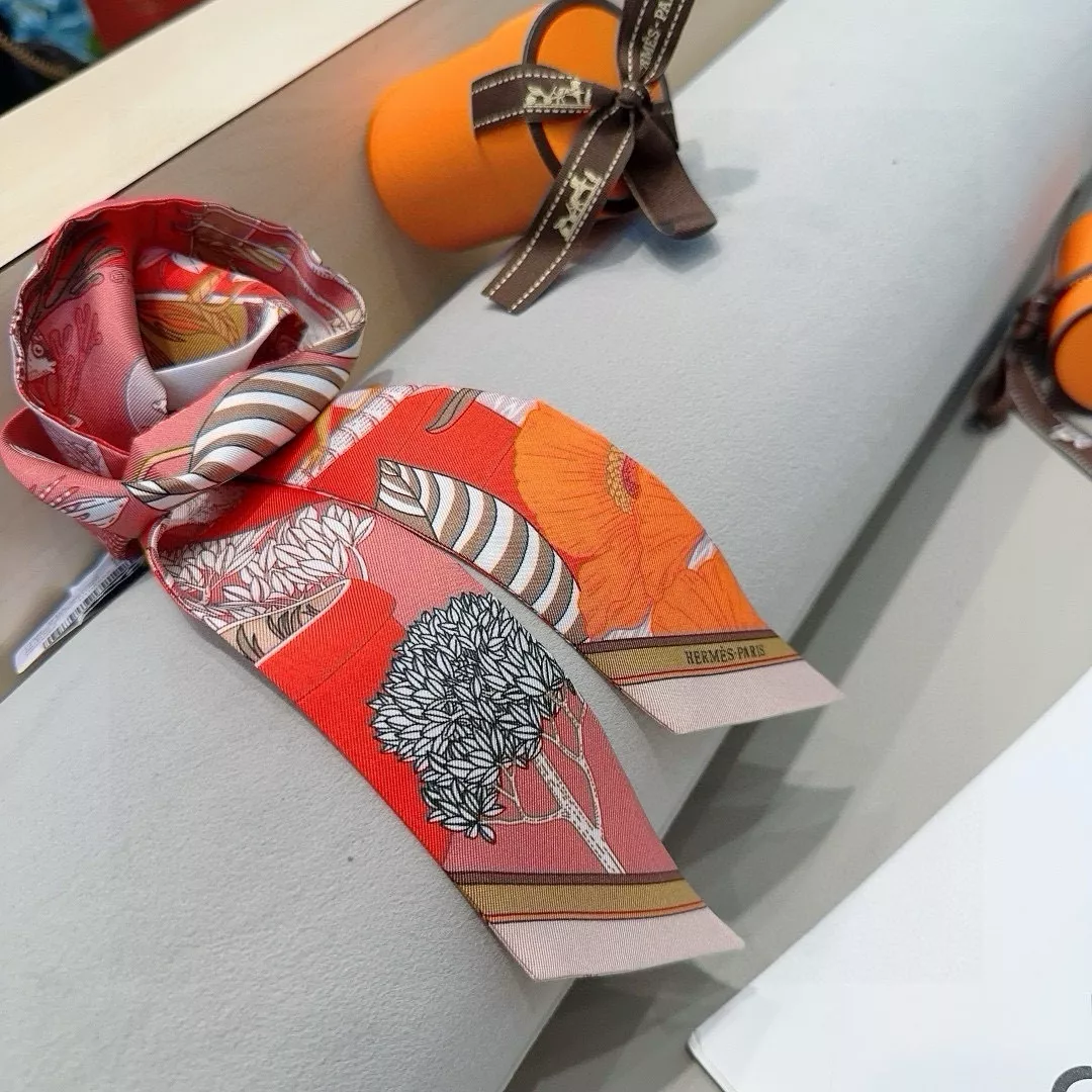 Comfortable 8627 Hermes Silk Scarf