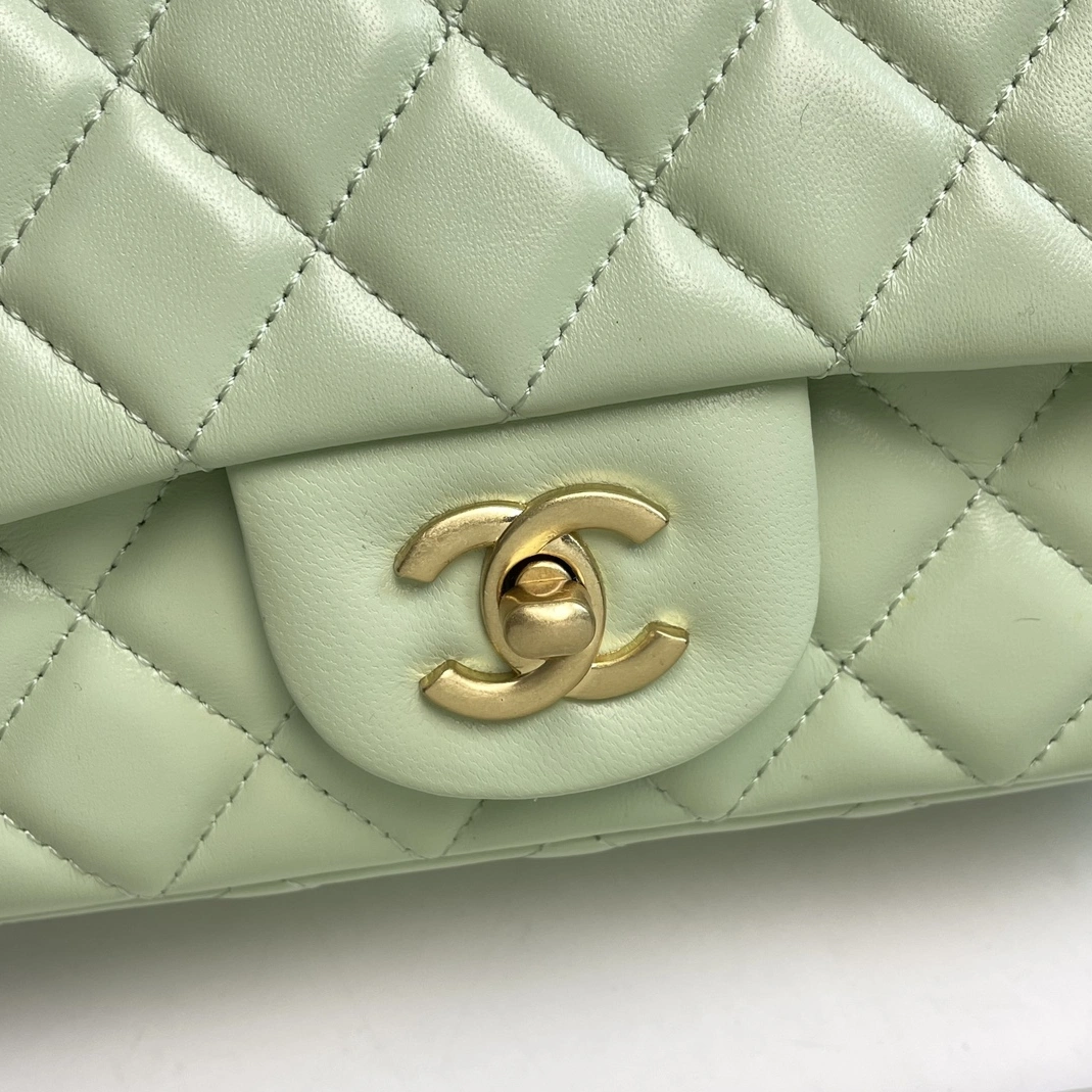 Compact 1422 Chanel AAA Quality Messenger Bags For Women - Image 5