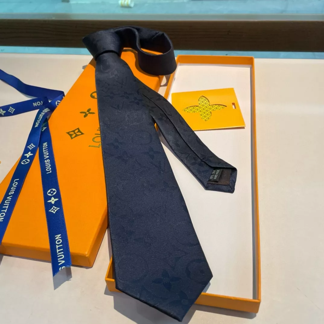 Compact 4366 Louis Vuitton LV Necktie - Image 7