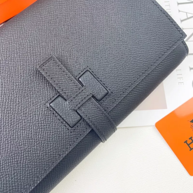 Compact 6823 Hermes AAA Quality Wallets - Image 3