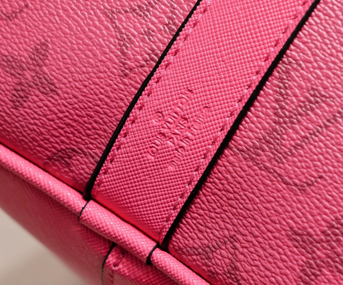 DailyWear 2621 Louis Vuitton Travel Bags - Image 4