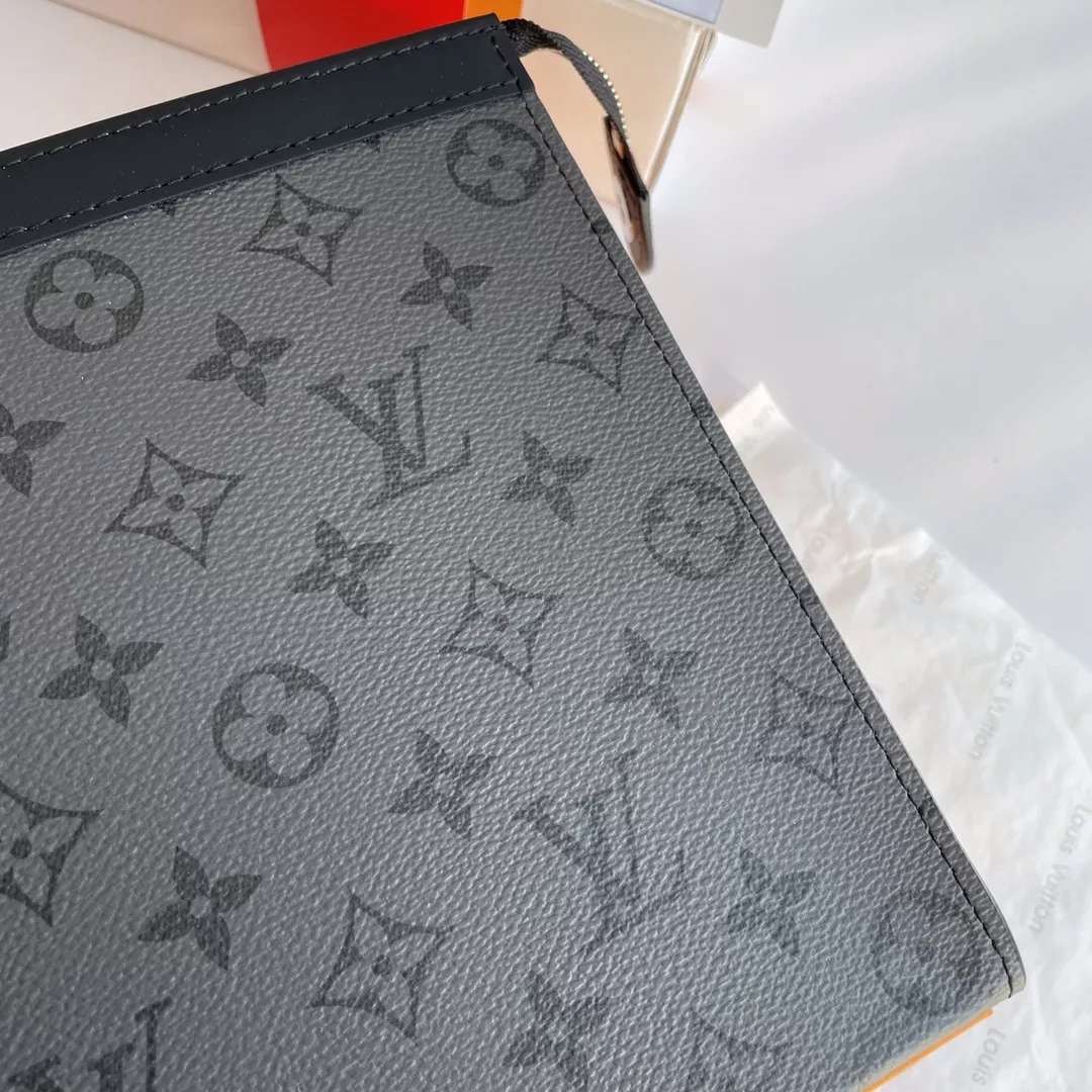 DailyWear 4011 Louis Vuitton AAA Quality Wallets