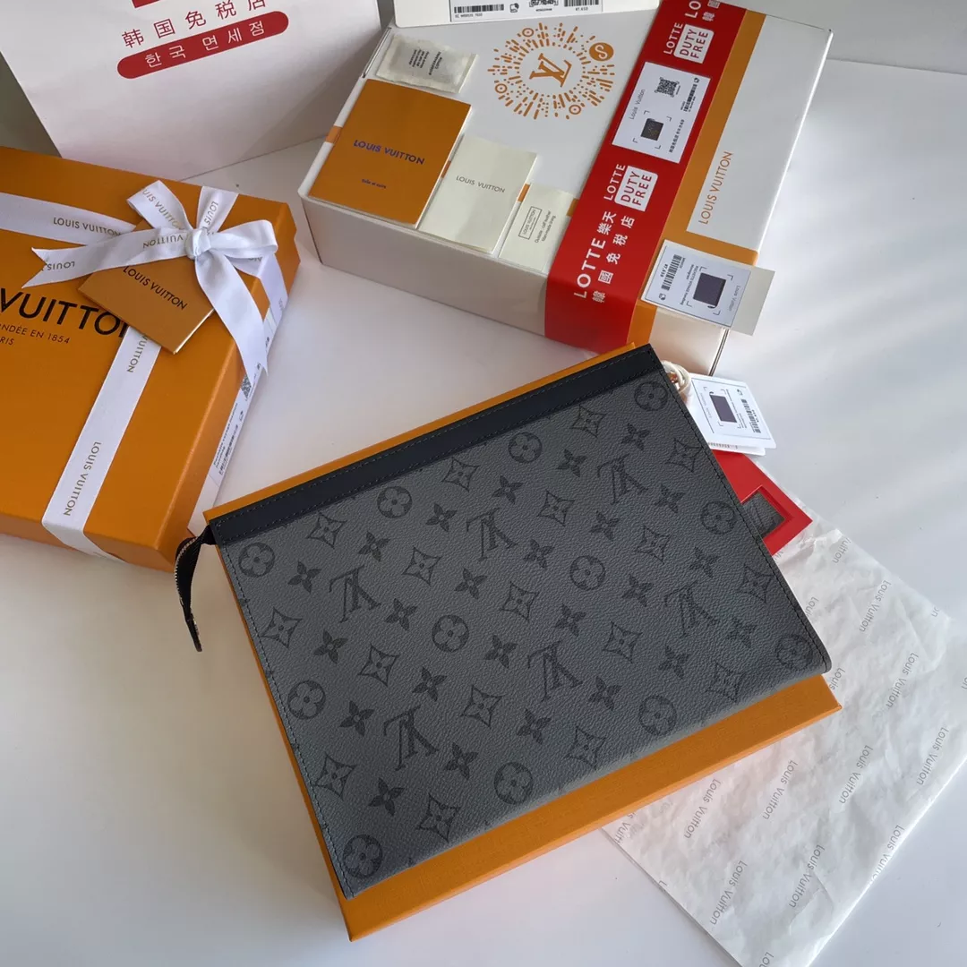 DailyWear 4011 Louis Vuitton AAA Quality Wallets - Image 3