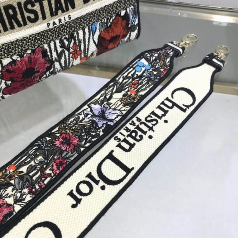 Can be ca Dior Medium Lady D-Lite Bag Multicolor Mille Fleurs Embroidery - Image 10