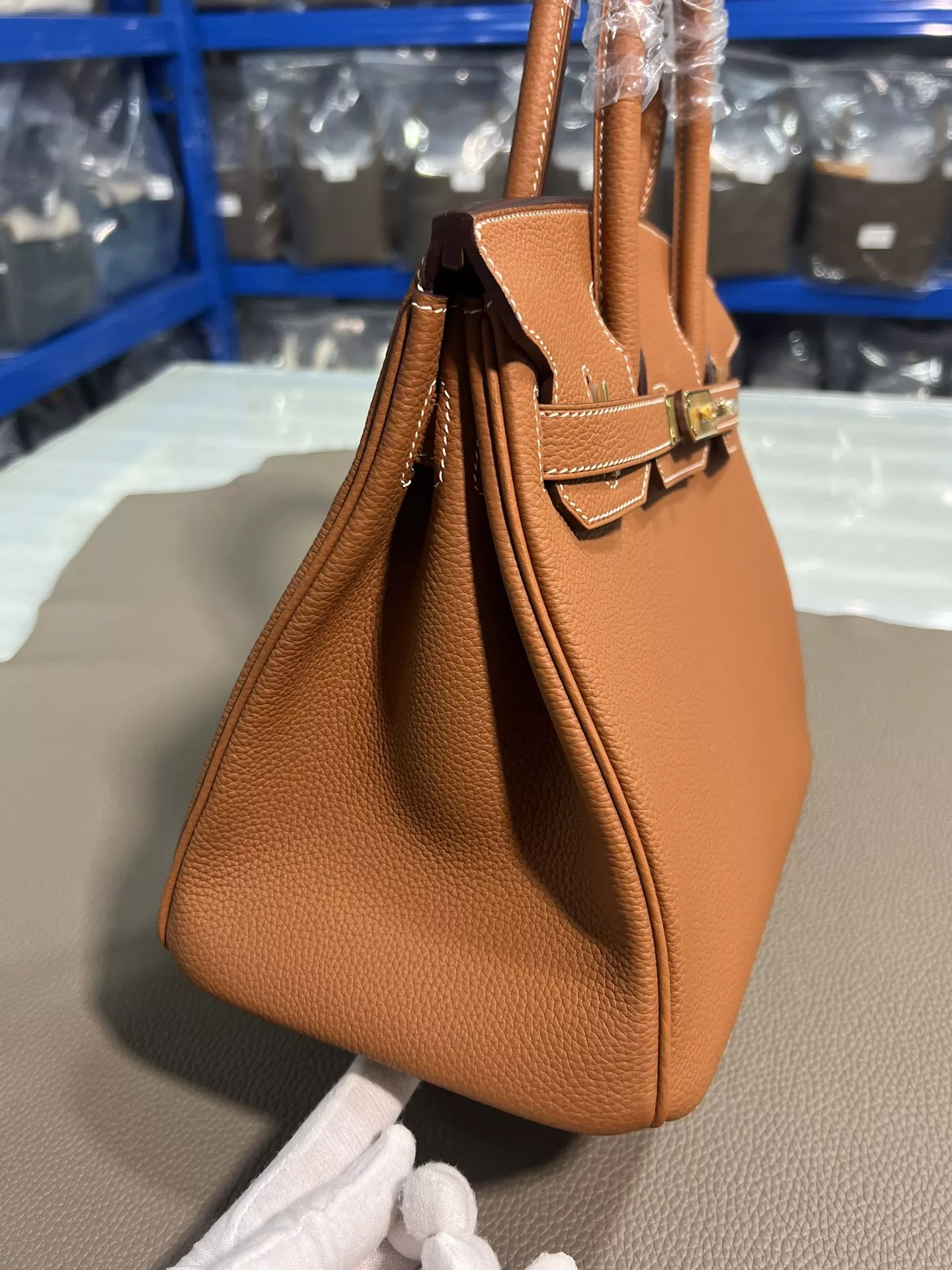 Durable 6828 Hermes AAA Quality Handbags For Women - Image 3