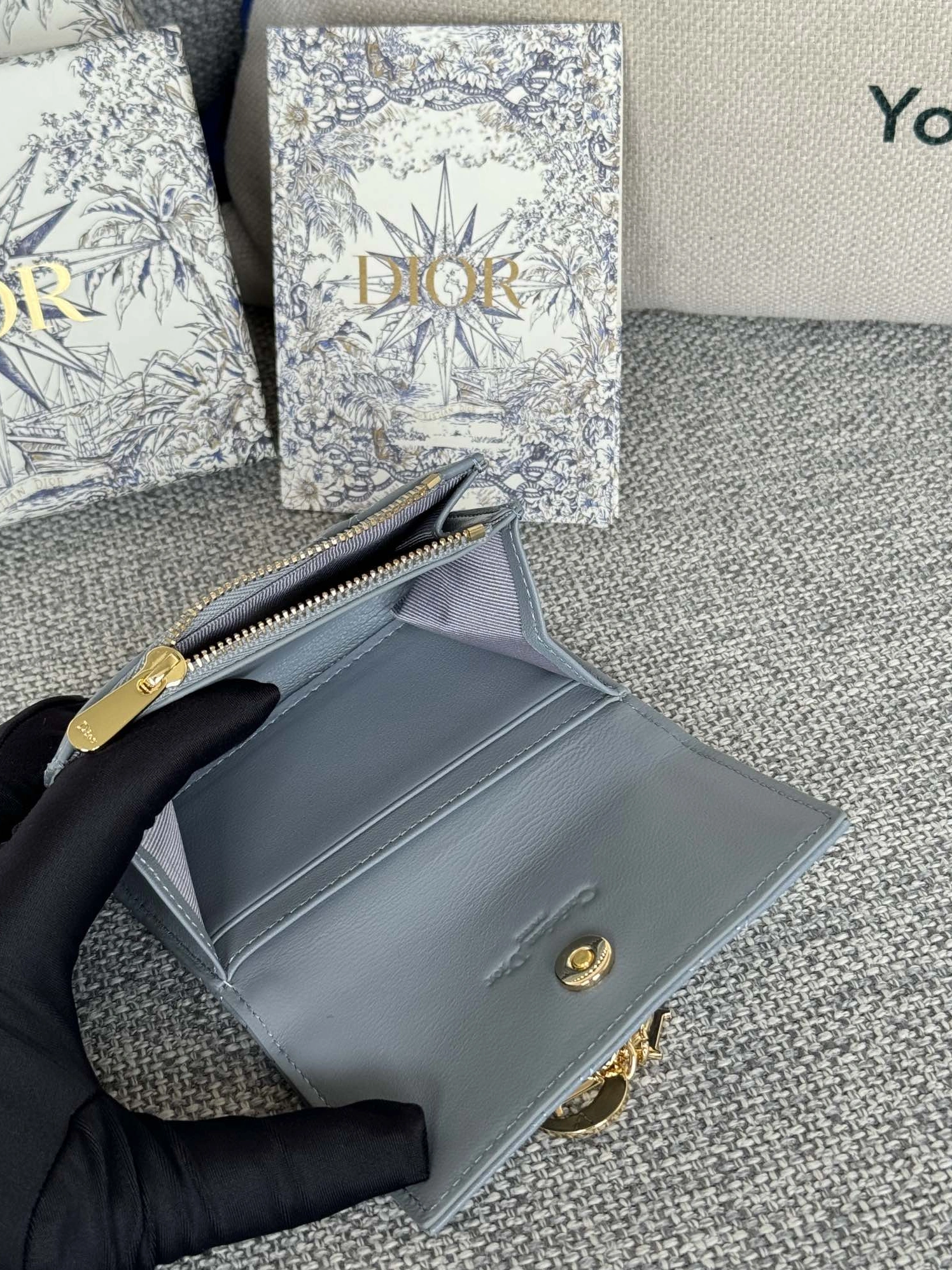 Durable 8962 Christian Dior AAA Wallets For Women - Image 6