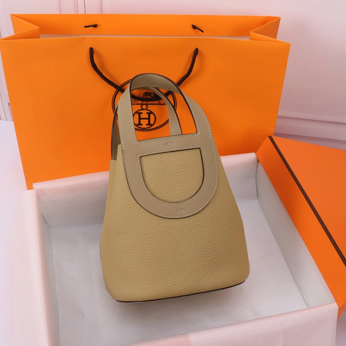 Durable 9470 Hermes AAA Quality Handbags In Silver For Women