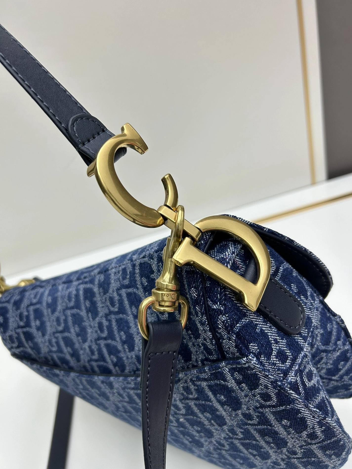 EasyMatch 2918 Christian Dior AAA Quality Messenger Bags For Women - Image 6